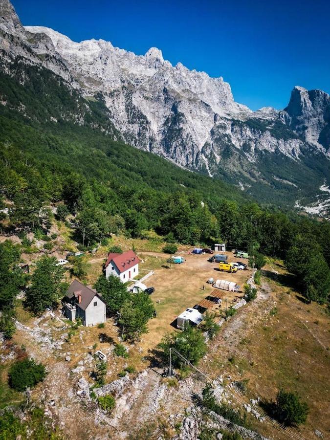 Guesthouse Freskia テス エクステリア 写真