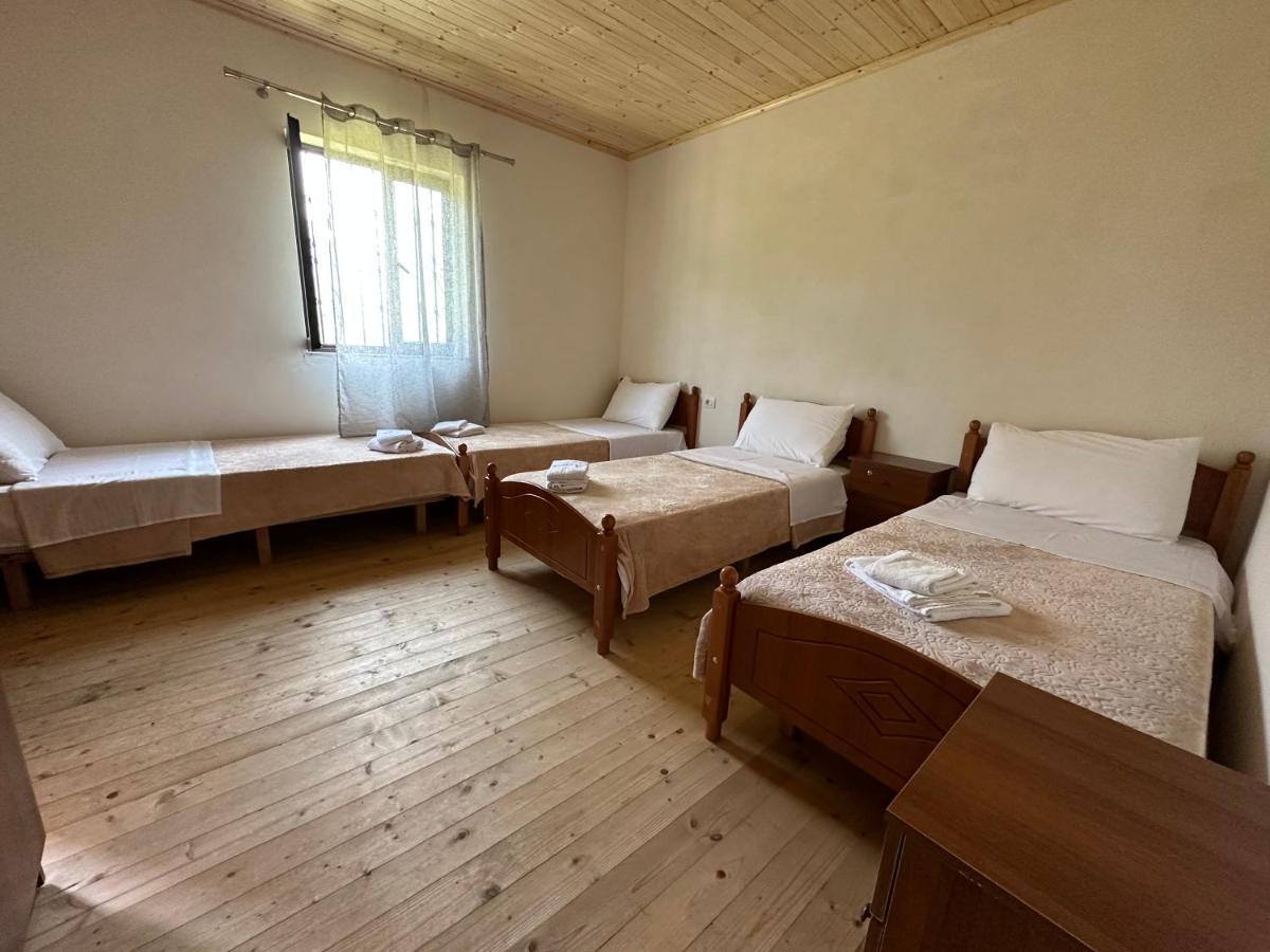 Guesthouse Freskia テス エクステリア 写真