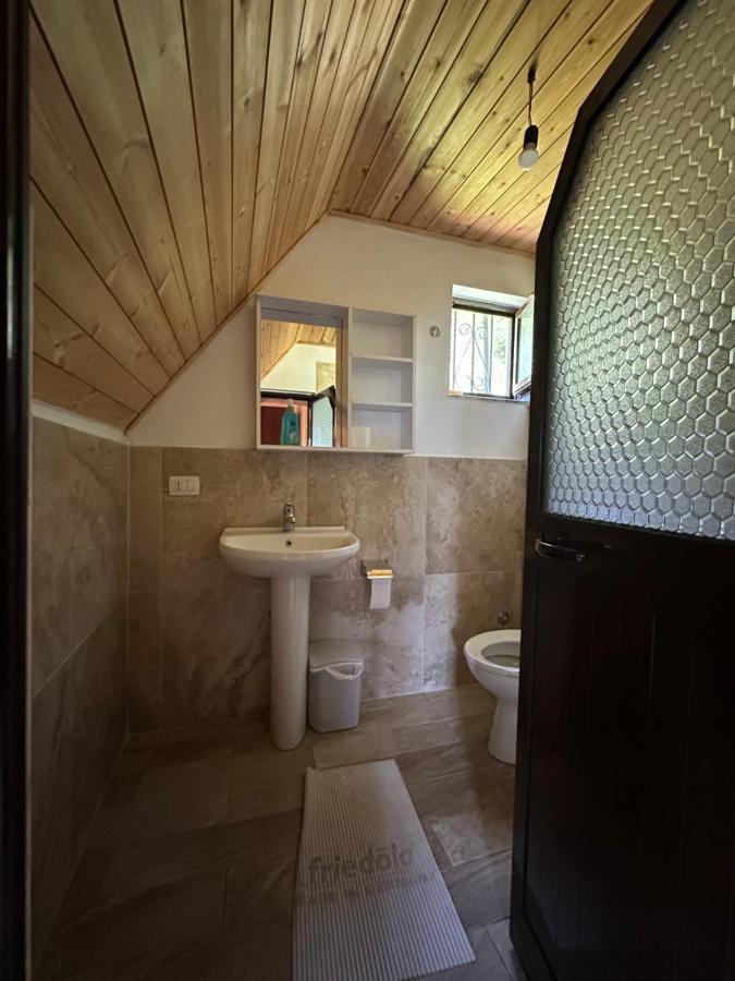 Guesthouse Freskia テス エクステリア 写真